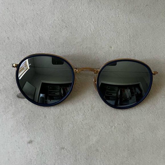 Ray-Ban Round Metal Folding Sunglasses - Picture 5 of 8